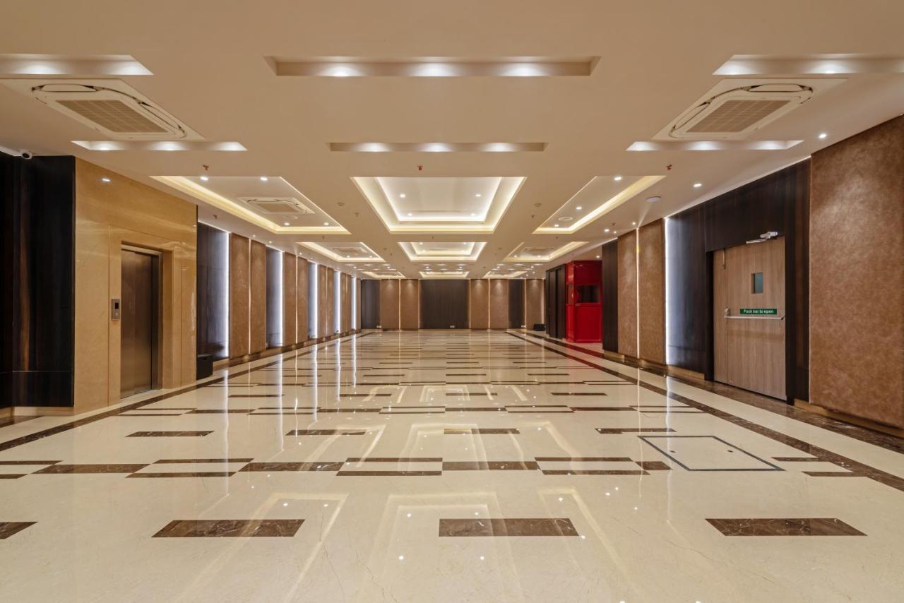 Hotel Saket 27 Ню Делхи Екстериор снимка