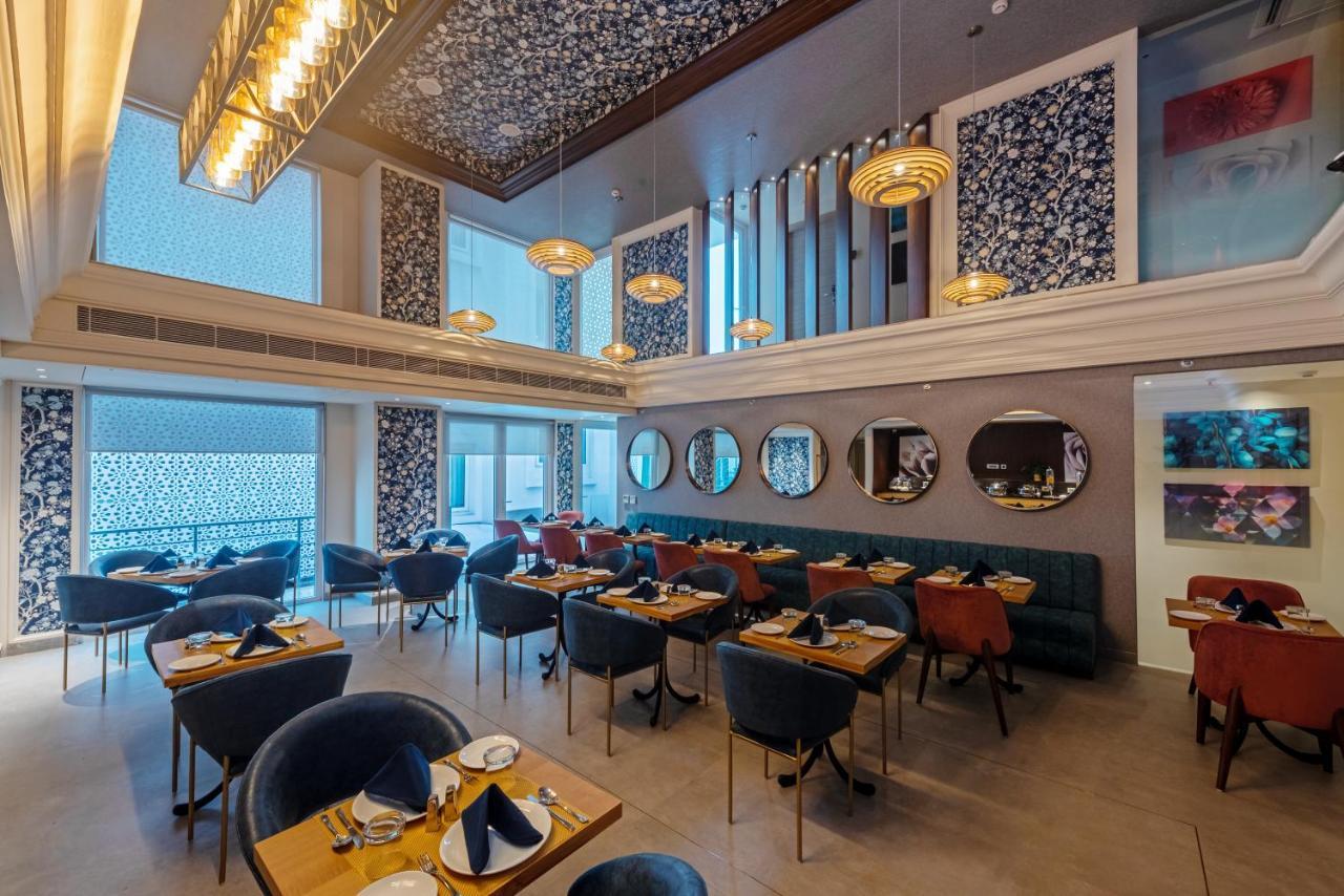 Hotel Saket 27 Ню Делхи Екстериор снимка
